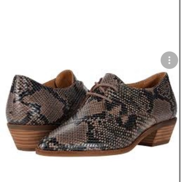 Lucky Brand Shoes - Lucky Brand Erreka pointed toe snake Skin shooties size 9